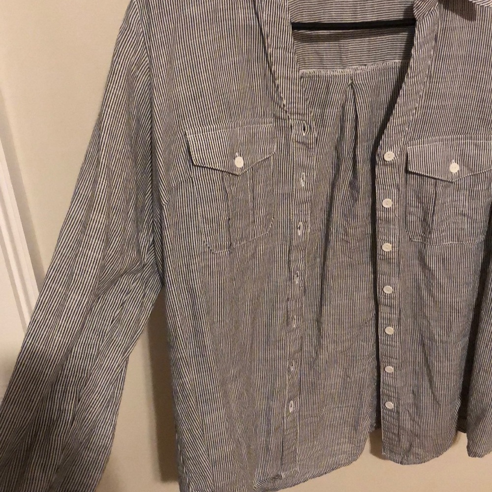 🛒Simple striped button up - Picture 3 of 5